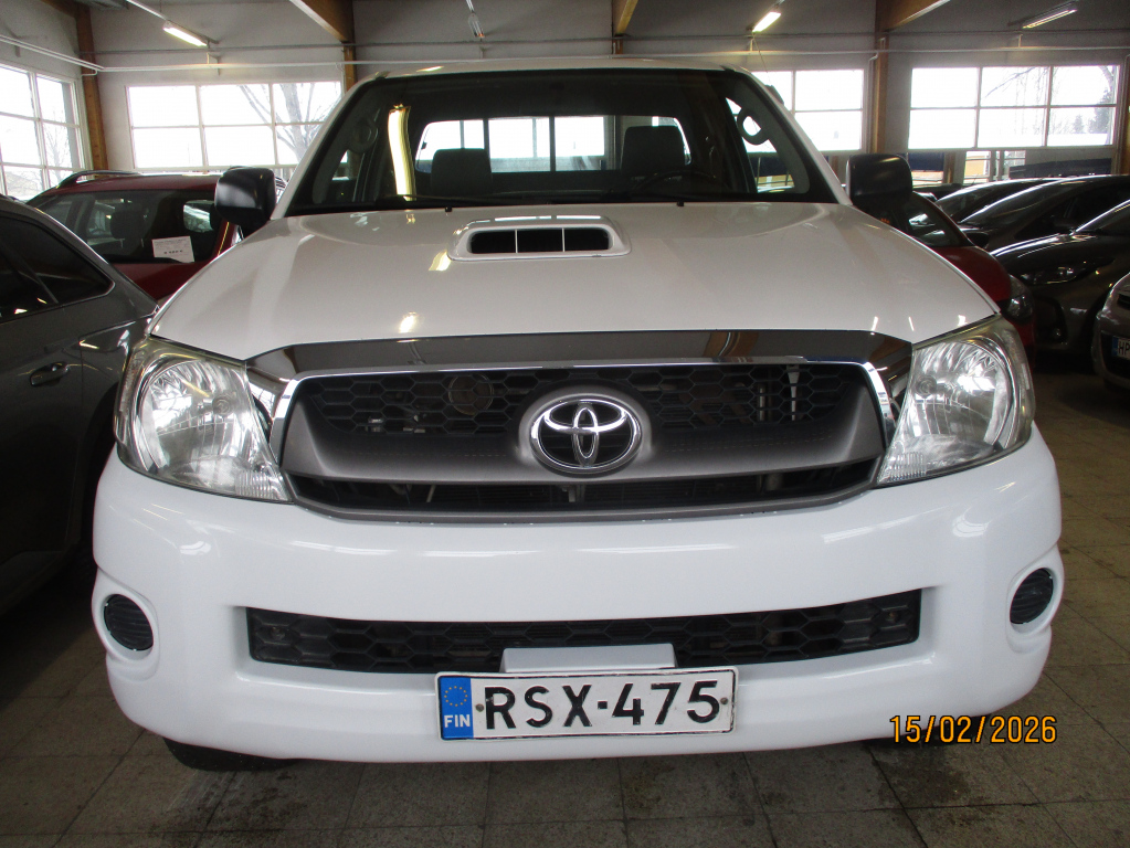 TOYOTA Hilux 2011