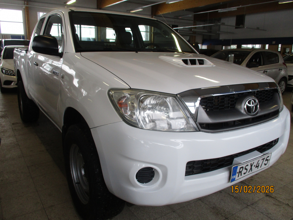 TOYOTA Hilux 2011