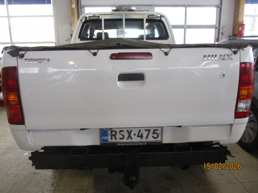 TOYOTA Hilux 2011