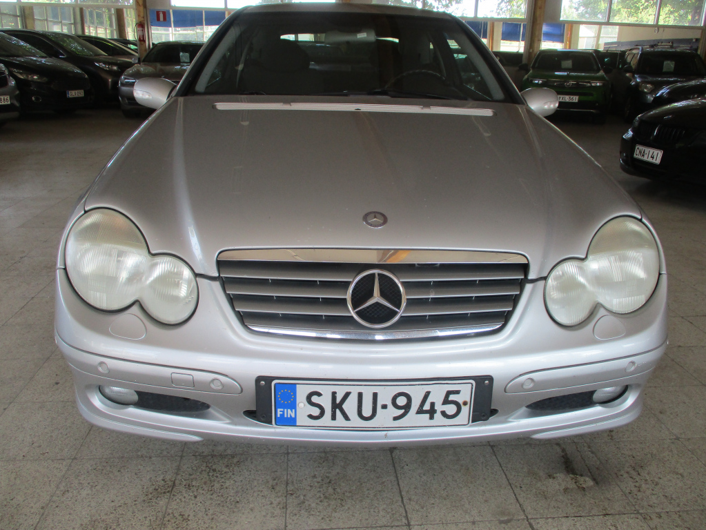 MERCEDES-BENZ C 200 2001