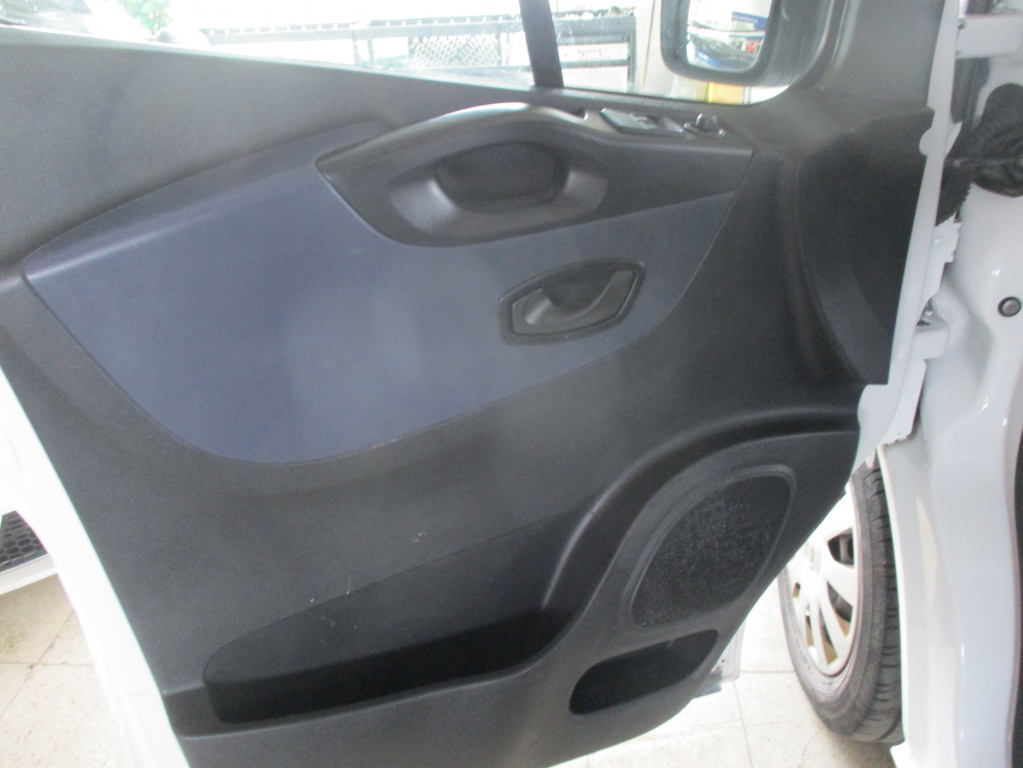 OPEL Vivaro 2016