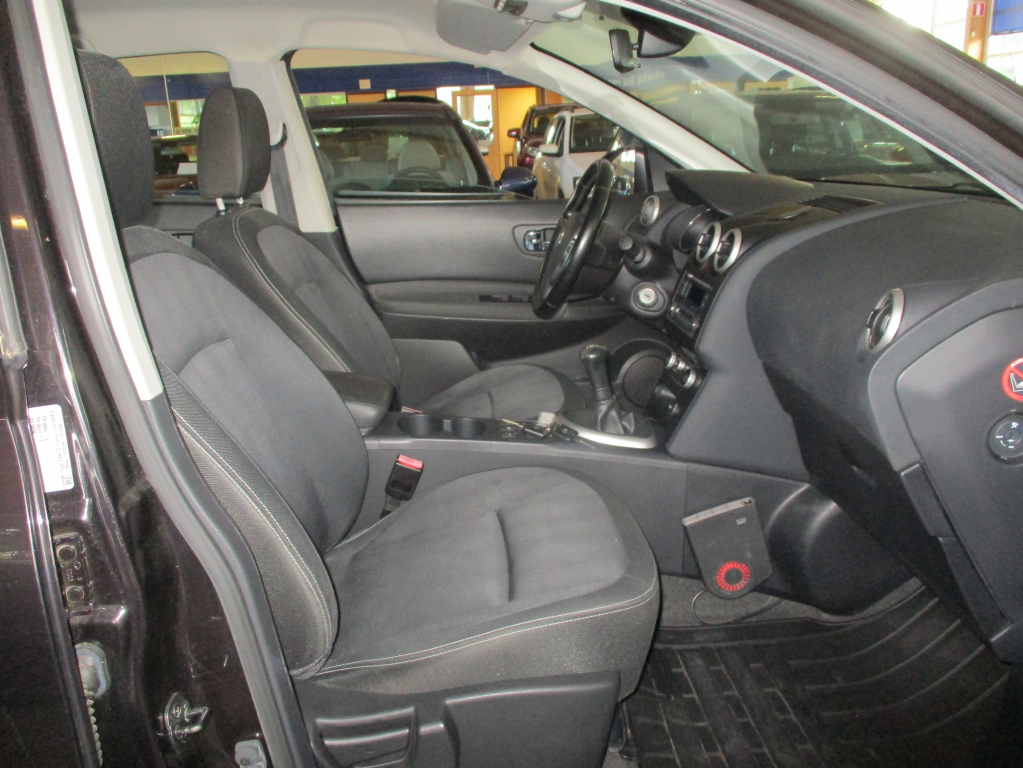NISSAN Qashqai 2011