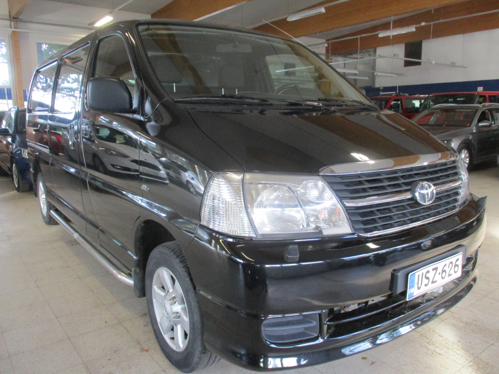 TOYOTA Hiace 2012
