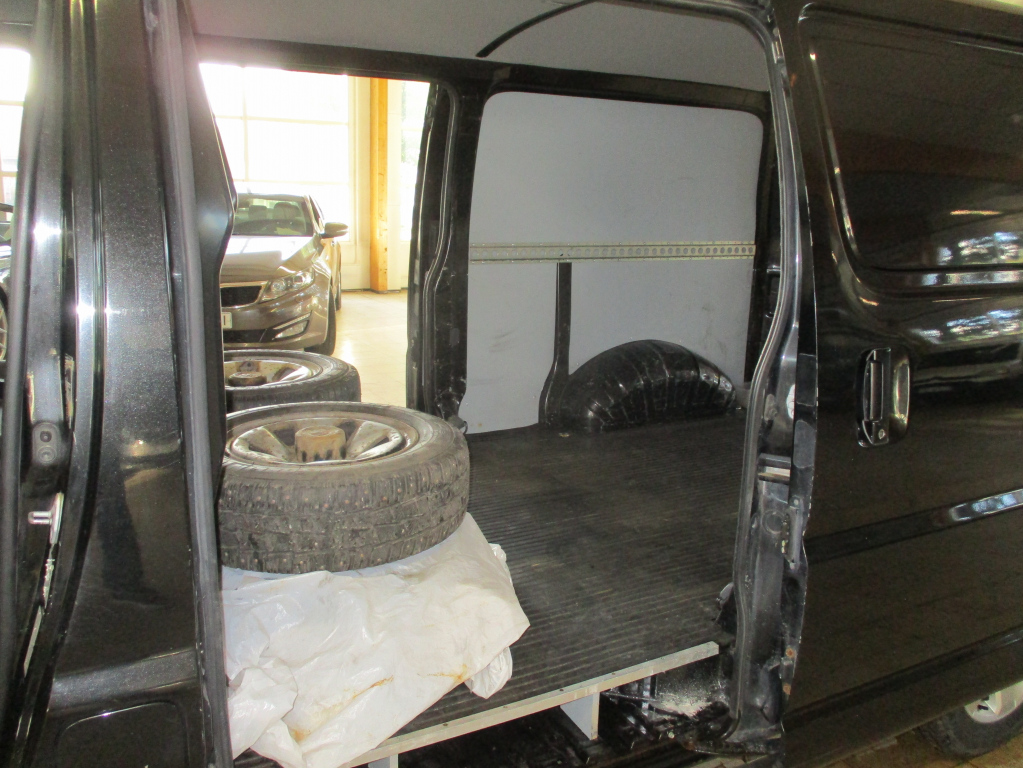 TOYOTA Hiace 2012