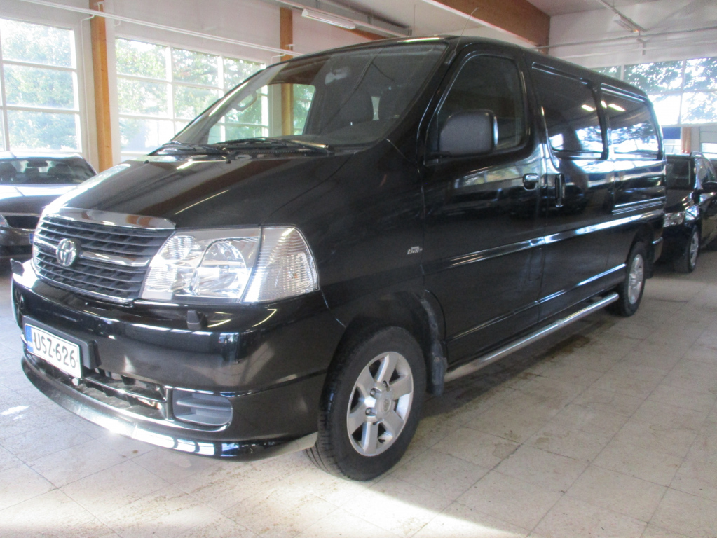 TOYOTA Hiace 2012