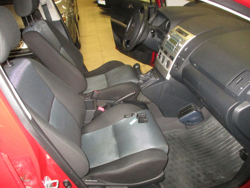 TOYOTA COROLLA VERSO 2008