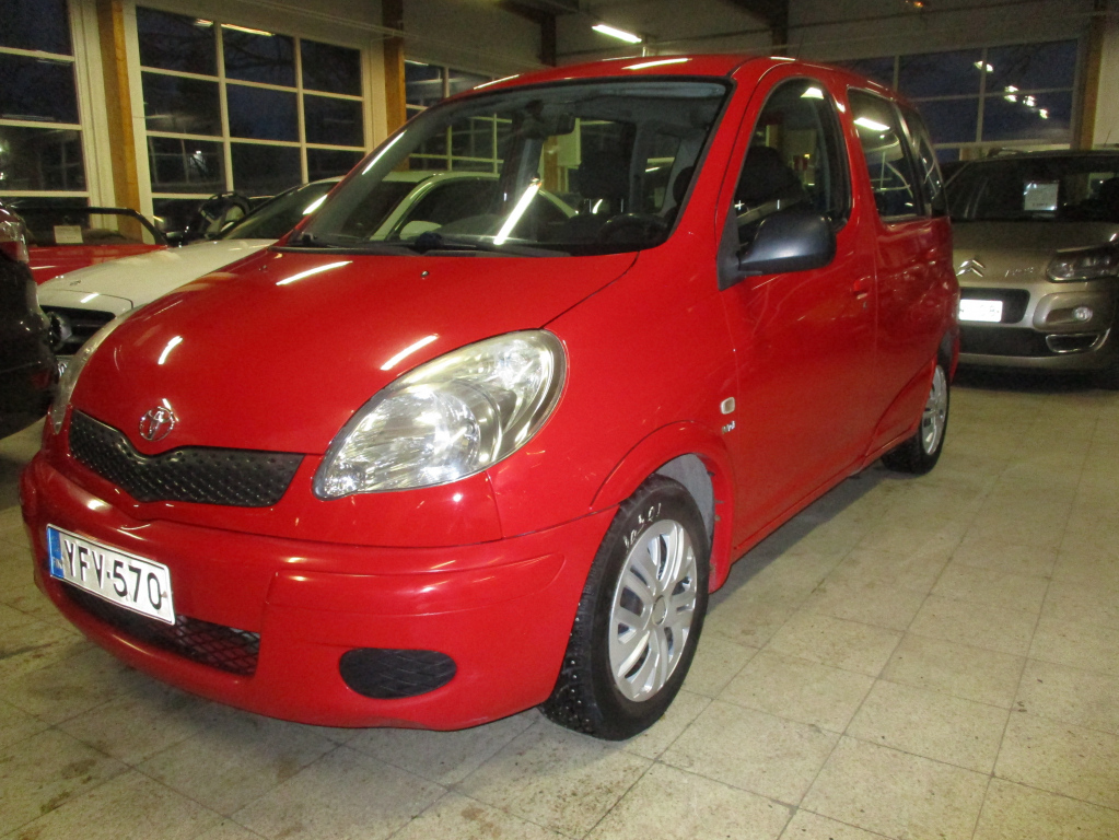 TOYOTA Yaris Verso 2005