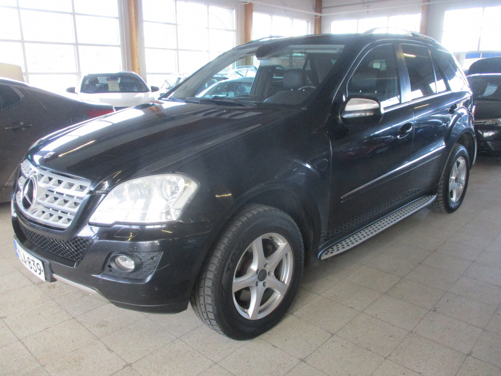 MERCEDES-BENZ ML 2010