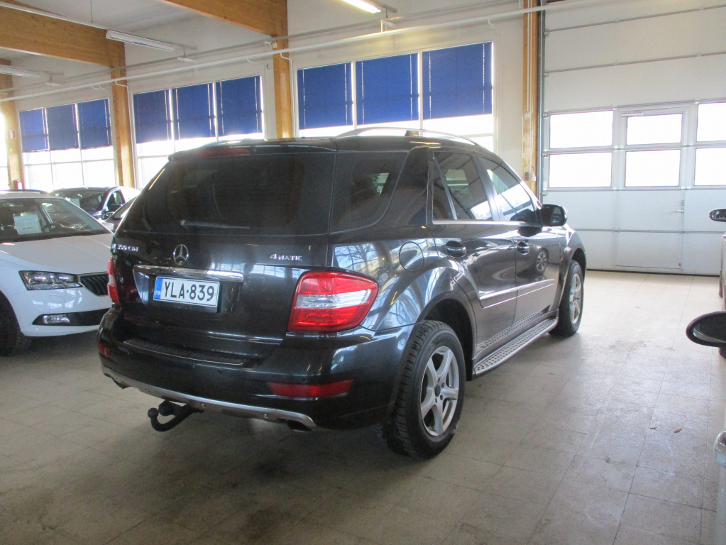 MERCEDES-BENZ ML 2010