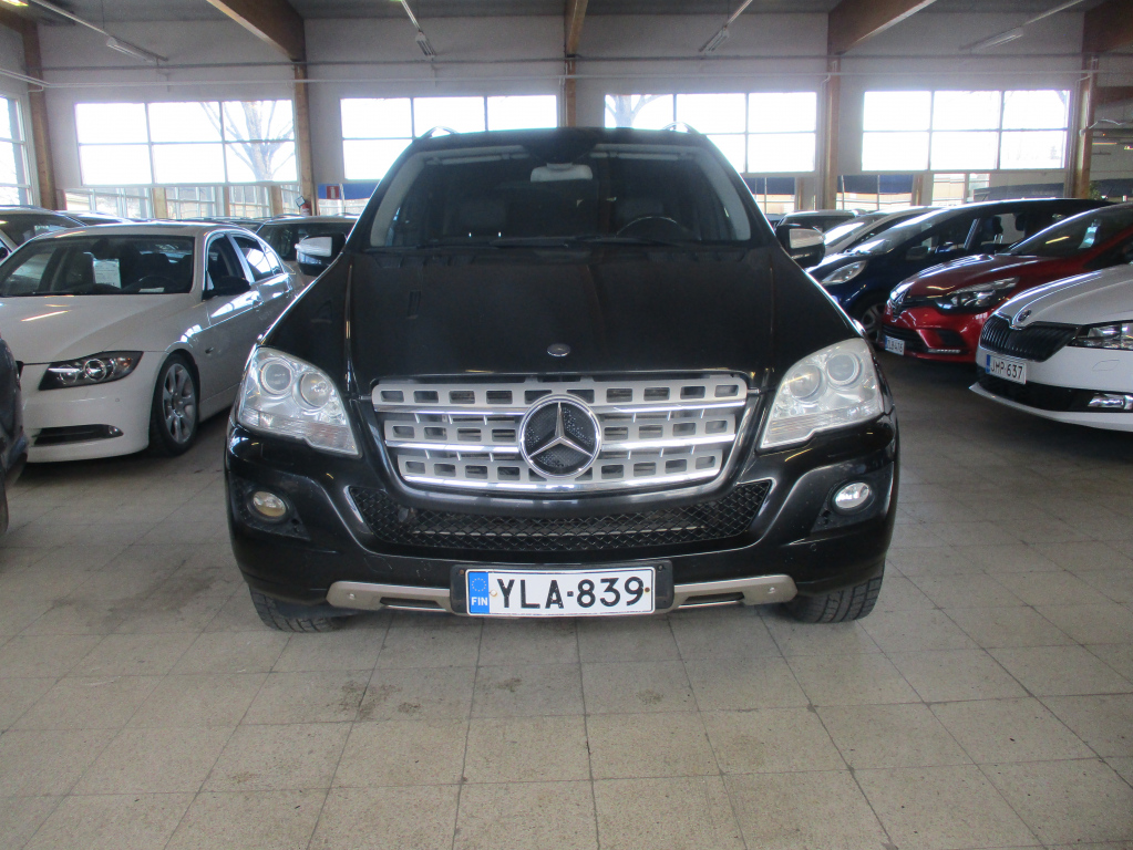 MERCEDES-BENZ ML 2010