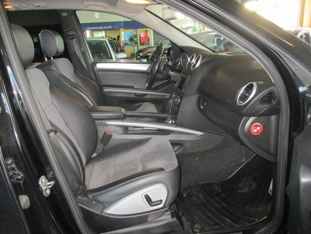 MERCEDES-BENZ ML 2010