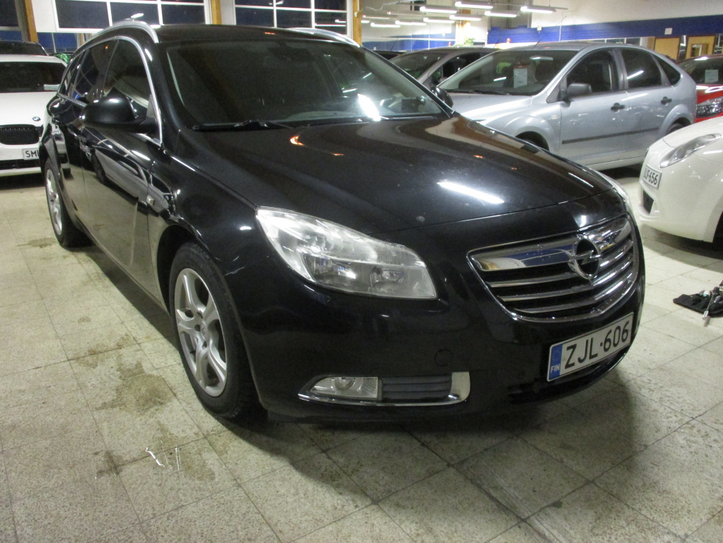 OPEL Insignia 2012