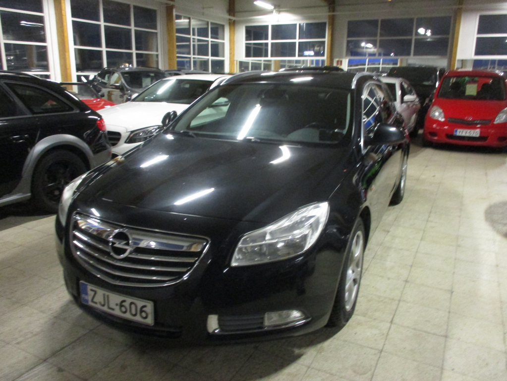 OPEL Insignia 2012
