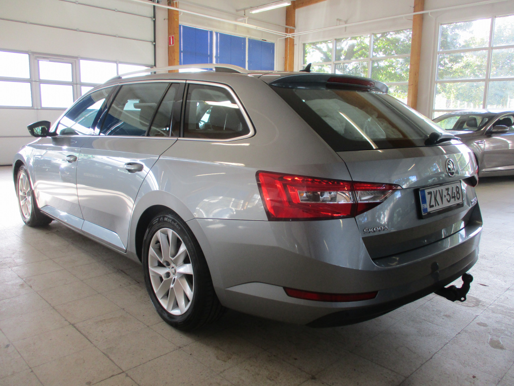 SKODA SUPERB 2016