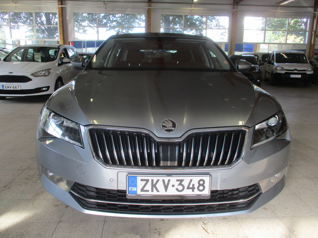 SKODA SUPERB 2016
