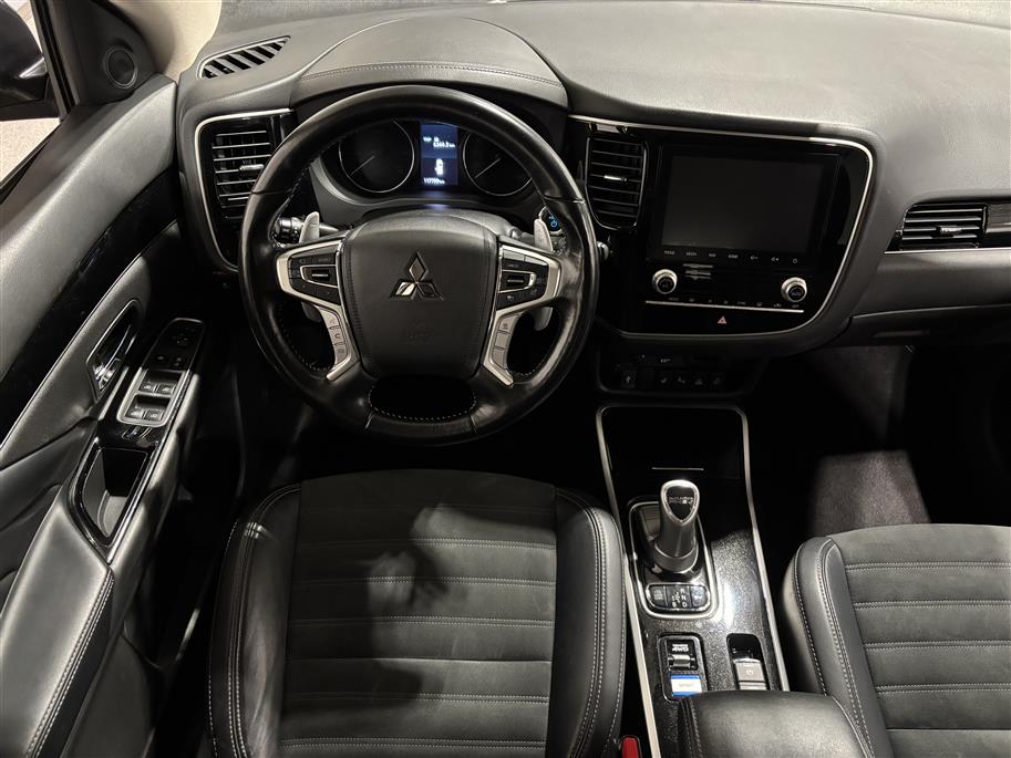 Mitsubishi Outlander PHEV 2020