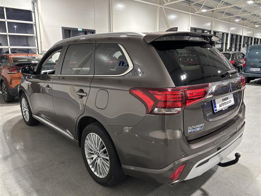 Mitsubishi Outlander PHEV 2020