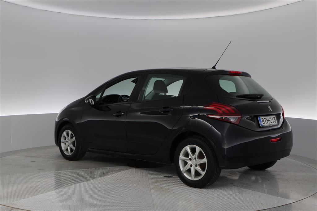 PEUGEOT 208 2015