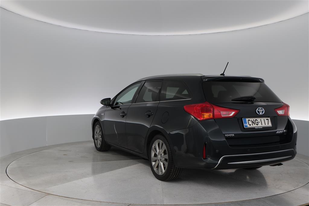 TOYOTA Auris 2015