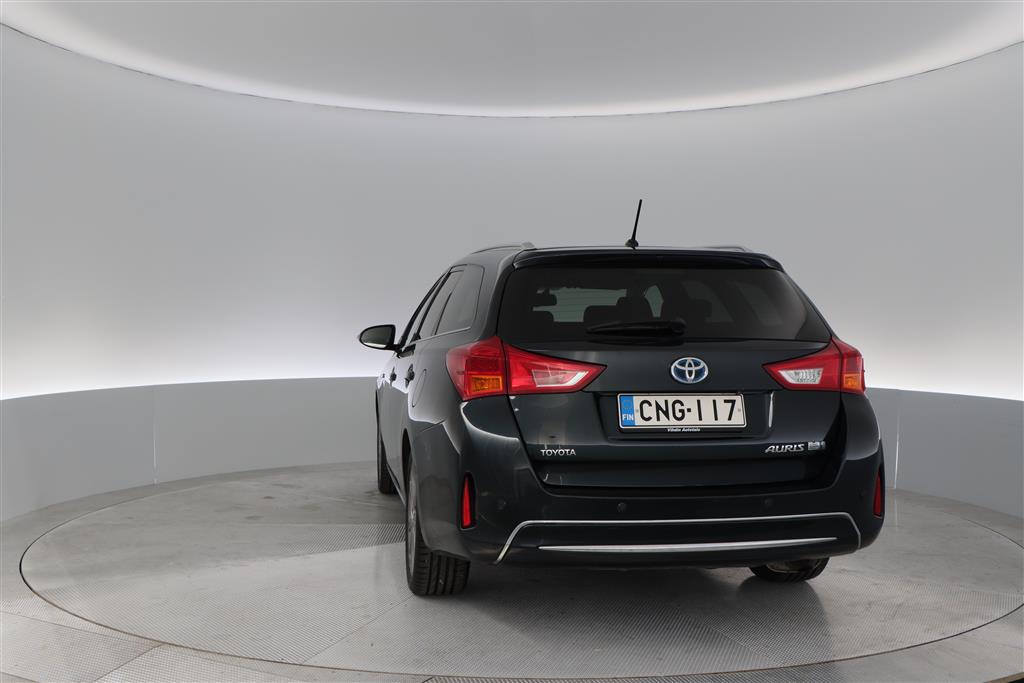 TOYOTA Auris 2015