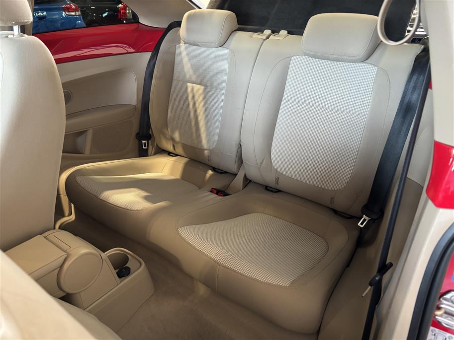 Volkswagen Beetle 2015