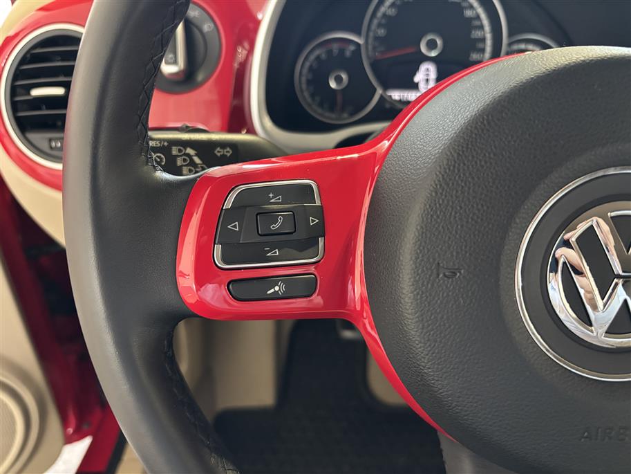 Volkswagen Beetle 2015