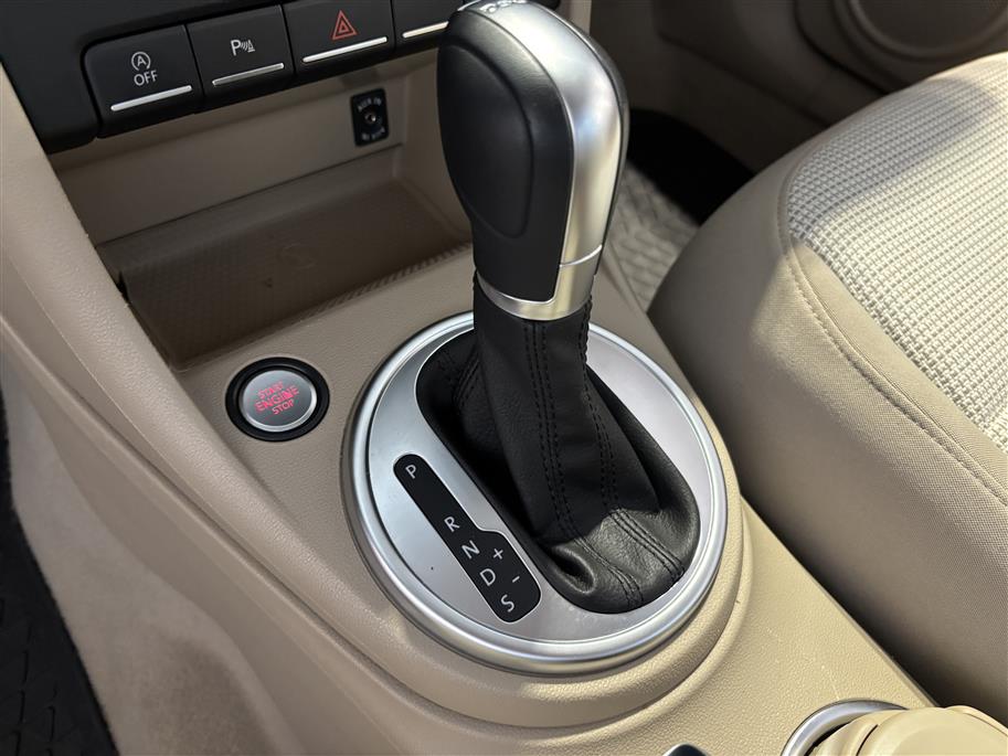 Volkswagen Beetle 2015