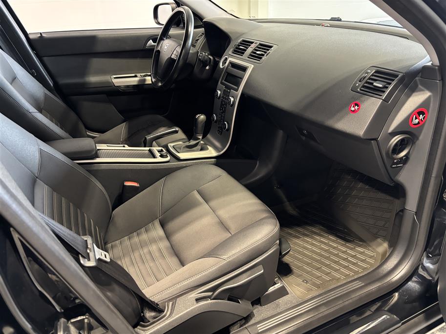 VOLVO V50 2009