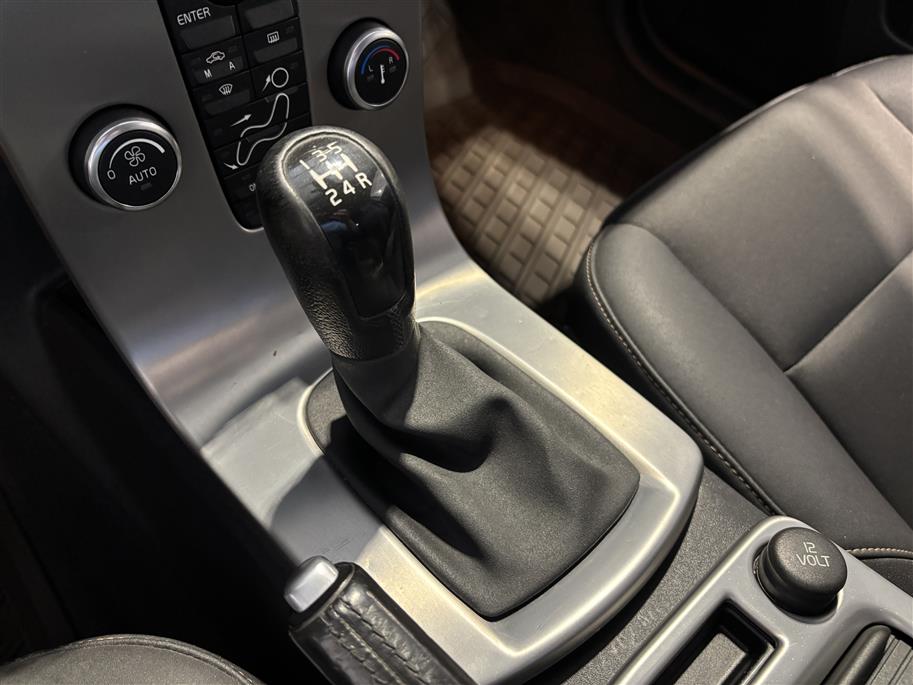 VOLVO V50 2009