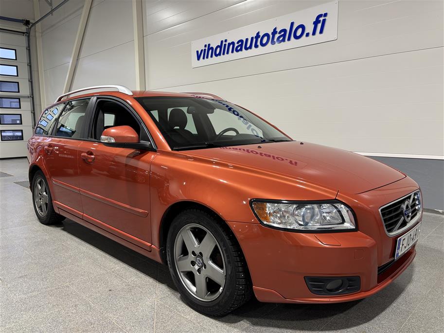 VOLVO V50 2010