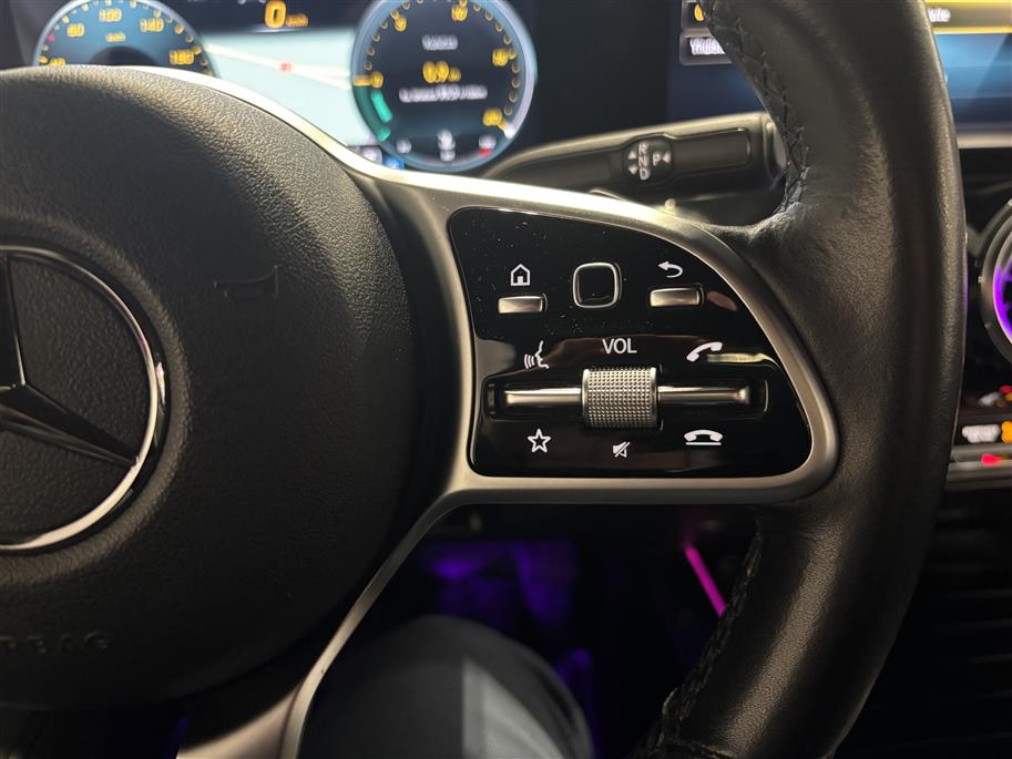 MERCEDES-BENZ GLB 2020