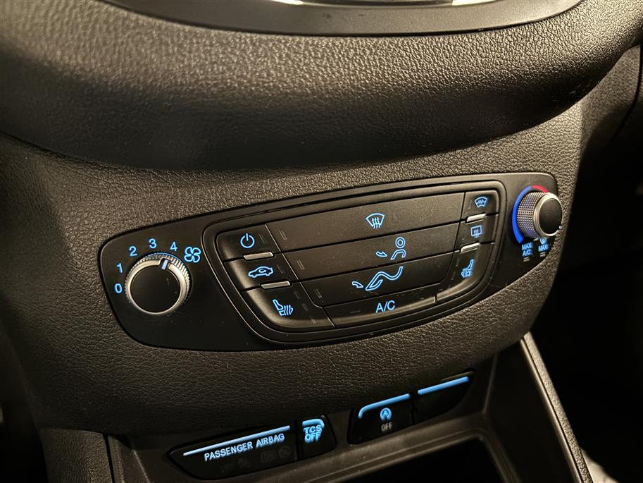 Ford Transit Courier 2021