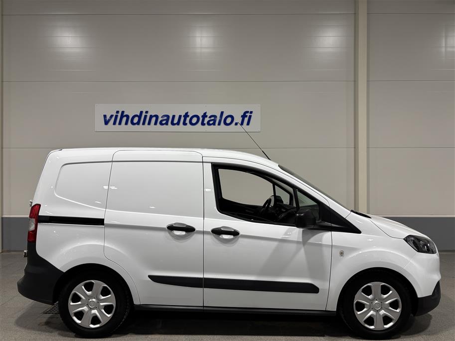 Ford Transit Courier 2021