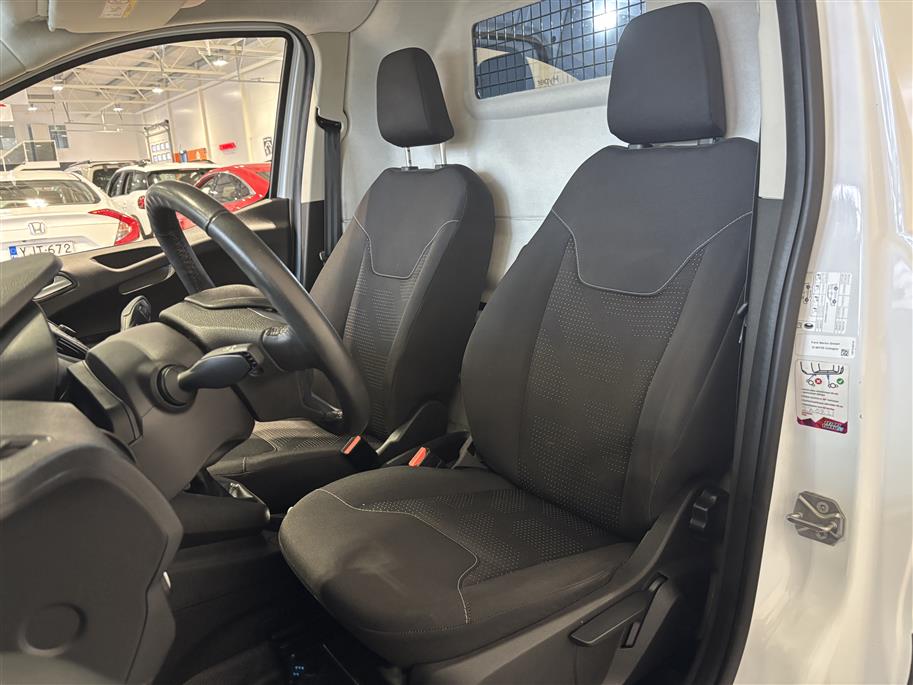 Ford Transit Courier 2021