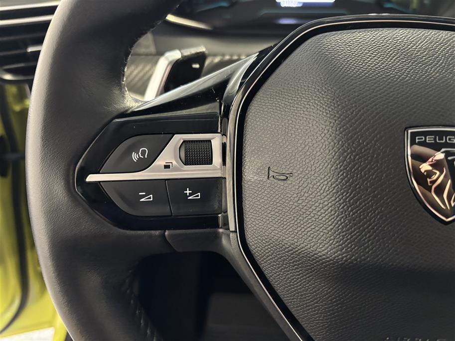 PEUGEOT 208 2024