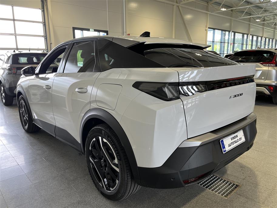 Peugeot E-3008 2025