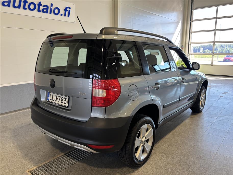 SKODA Yeti 2013