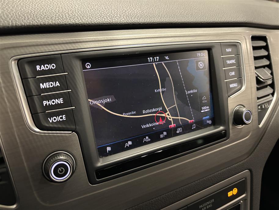 VOLKSWAGEN Golf Sportsvan 2015