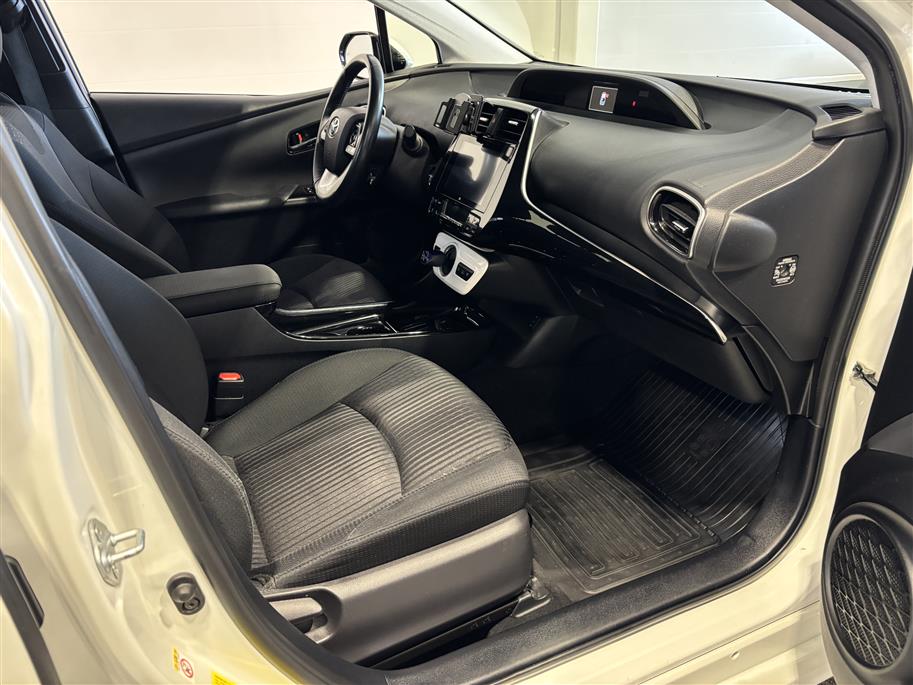 Toyota Prius Plug-in 2019