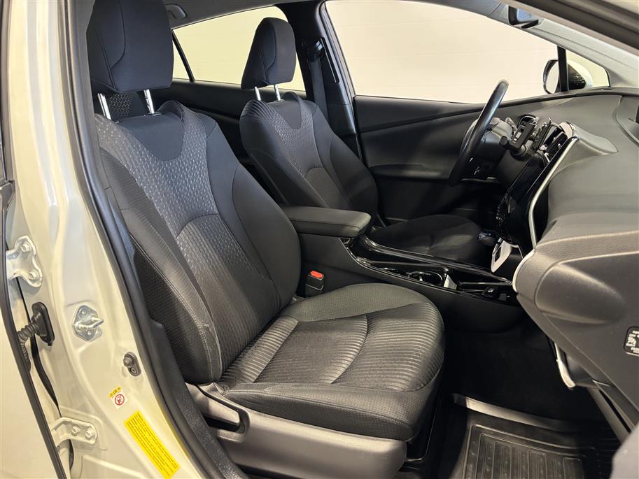 Toyota Prius Plug-in 2019