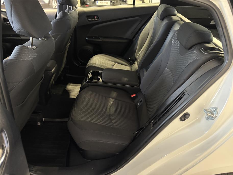 Toyota Prius Plug-in 2019