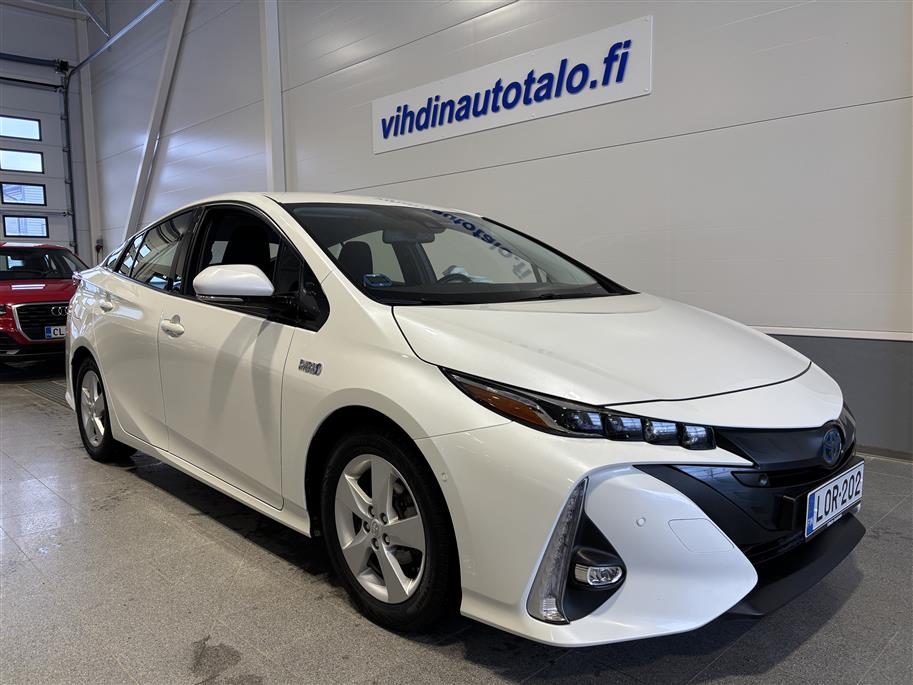 Toyota Prius Plug-in 2019