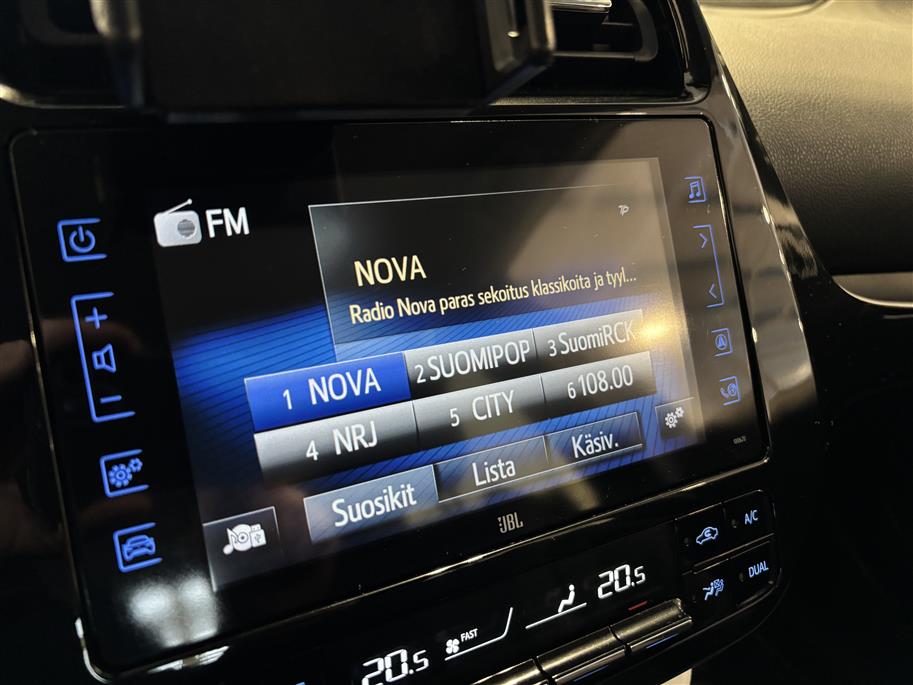 Toyota Prius Plug-in 2019