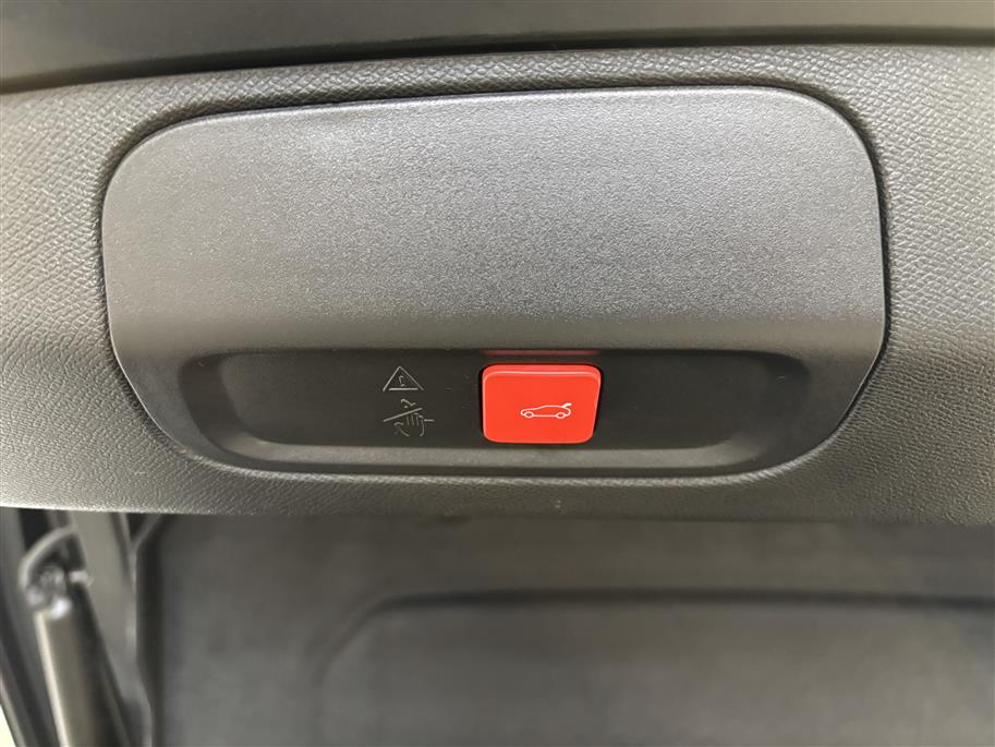Peugeot 408 2023
