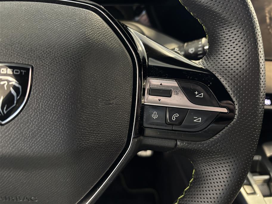 Peugeot 408 2023