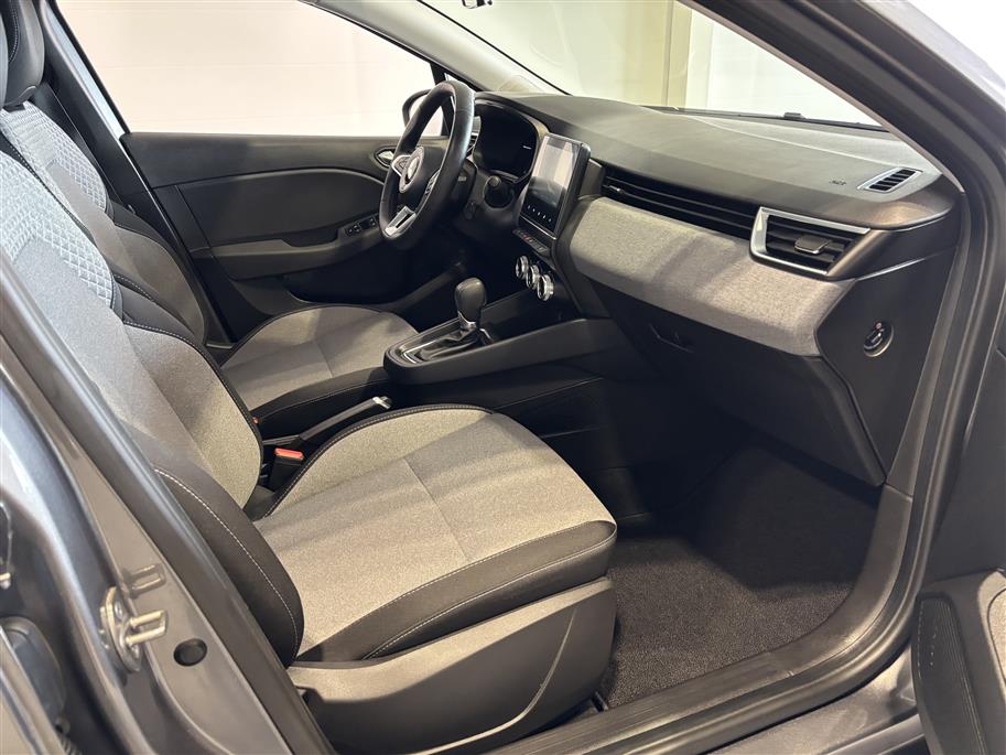 MITSUBISHI COLT 2024