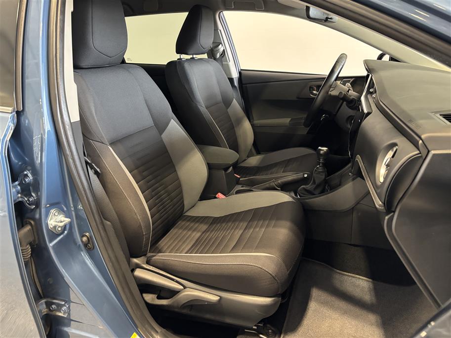 Toyota Auris 2016