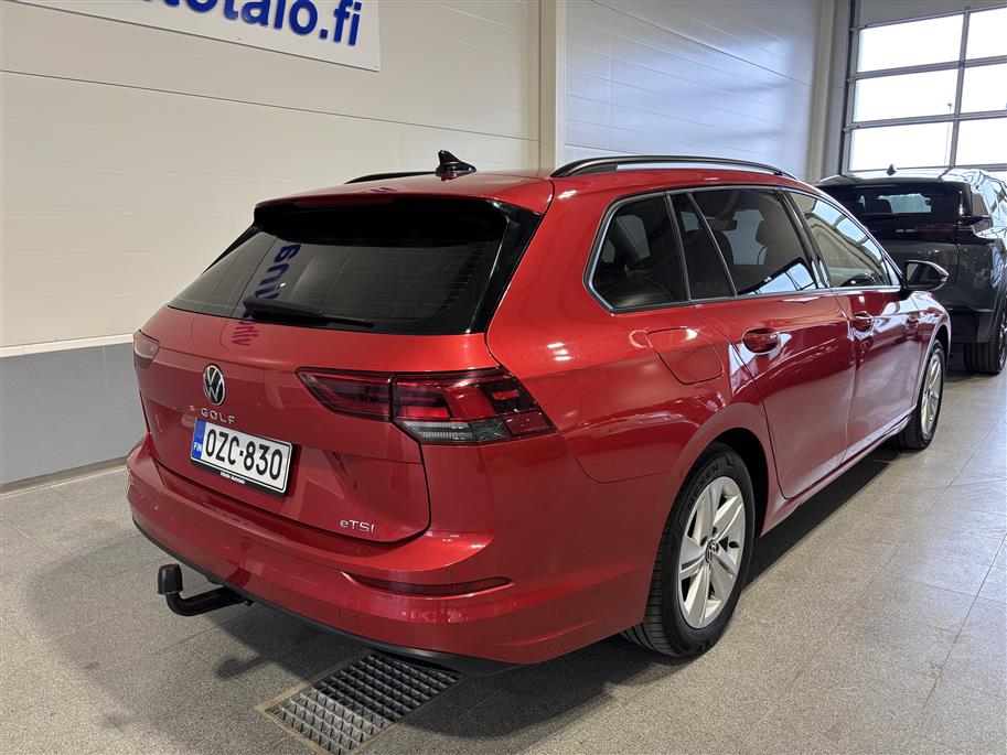 VOLKSWAGEN Golf 2022