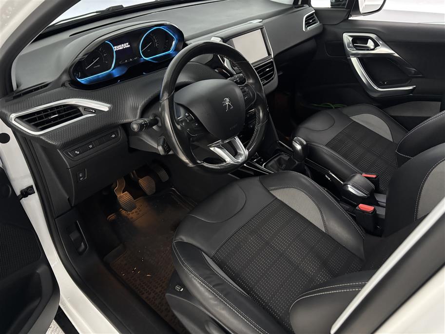 PEUGEOT 2008 2015