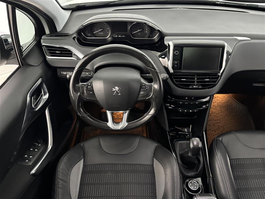 PEUGEOT 2008 2015